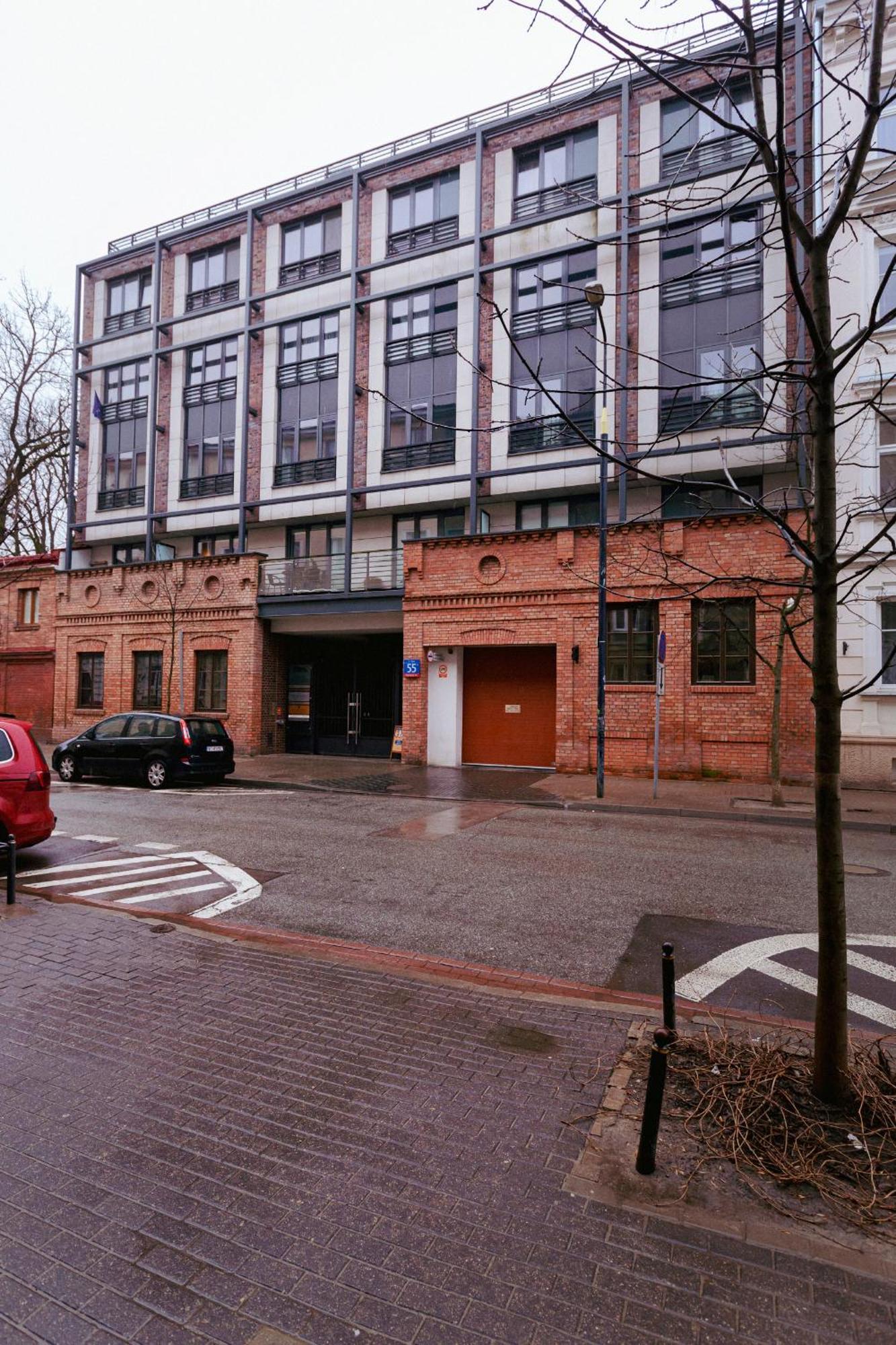 Hoza 55 - Piekny Cichy Ogrodek - Bezplatny Podziemny Parking - Free Parking - Better Rental Varşova Dış mekan fotoğraf